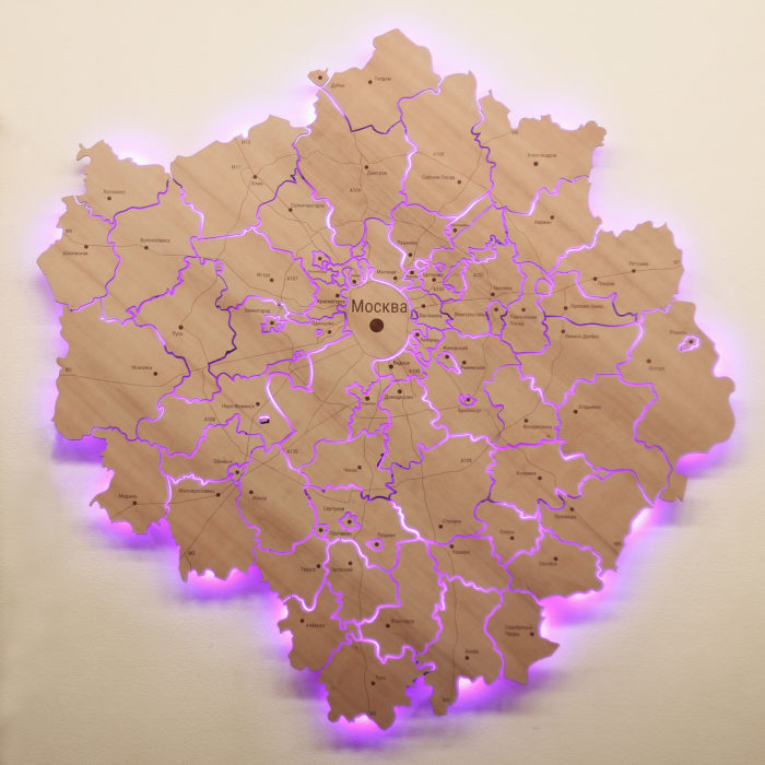Карта Москвы и области из дерева с фиолетовой подсветкой