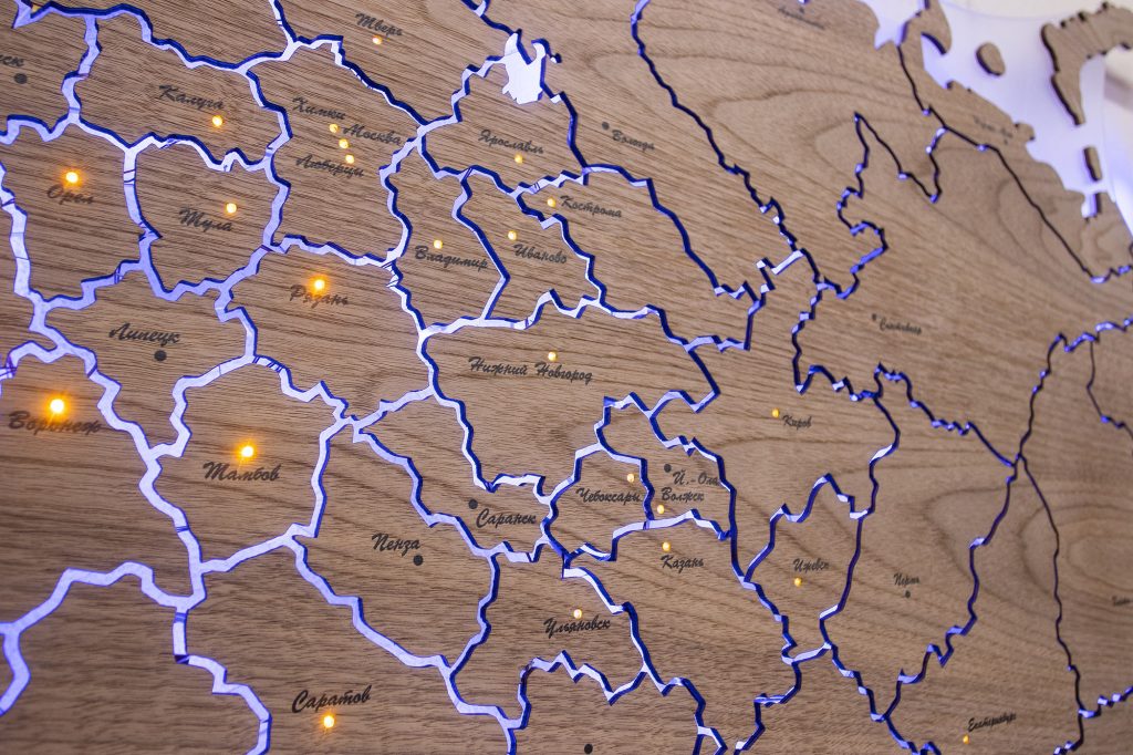 Деревянные карты России с подсветкой серии Элит | Wooden Print