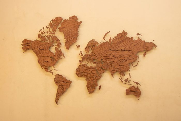 Деревянная Карта Мира из натурального шпона "Бубинго" Целый мир