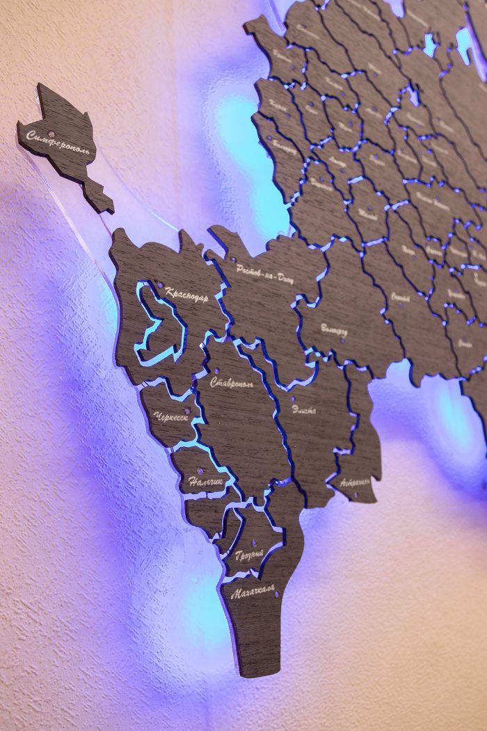 Настенная Карта России из дизайн-шпона Кото 04.003 с синей подсветкой