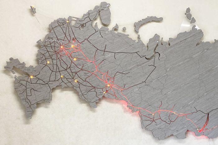Транссибирская магистраль на деревянной карте России Дуб 154C с подсветкой