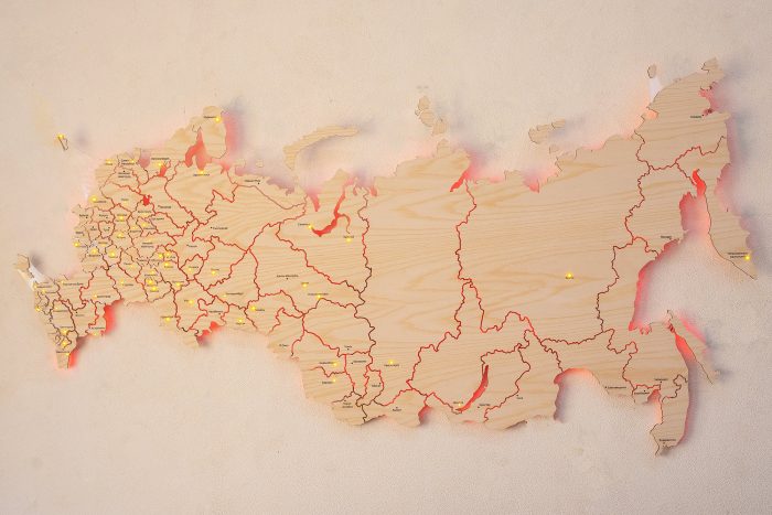Деревянная карта России из Ясеня белого с янтарной подсветкой городов
