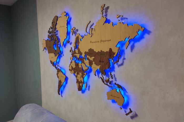 Деревянная карта мира из натурального шпона, разноцветная, с подсветкой