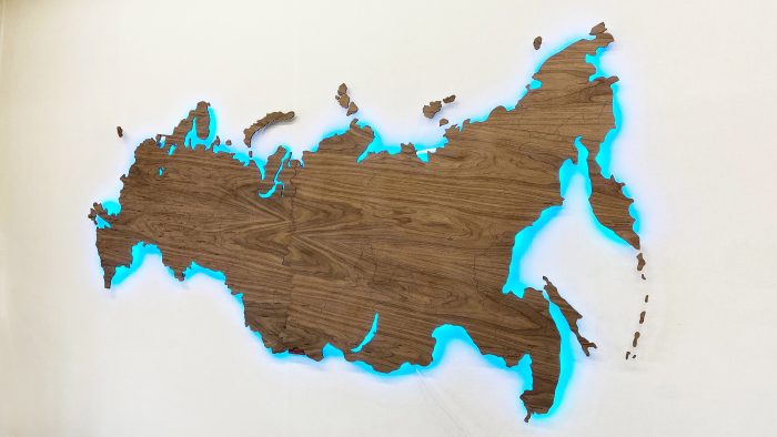 Большая деревянная карта России с подсветкой